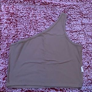 One shoulder crop top